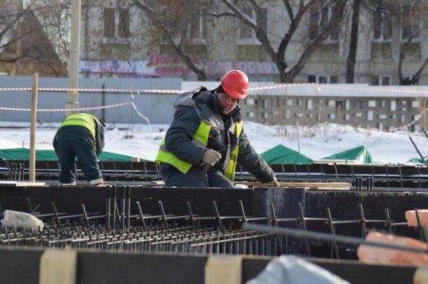 Строительство ледовой академии Высота в Озерске.