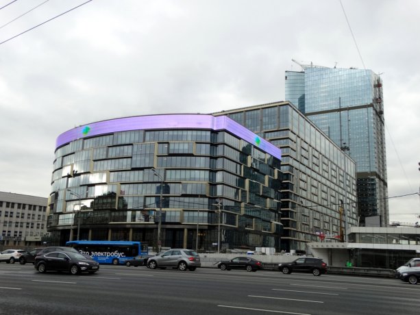 Продолжается строительство Штаб квартиры Сбербанк на Кульнева.