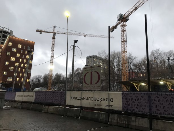 Продолжается строительство проекта Новоданиловская 8 от Самолет Девелопмент.
