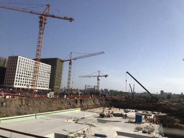 Продолжается строительство масштабного проекта ЗИЛАРТ 4-я очередь лот 16.
