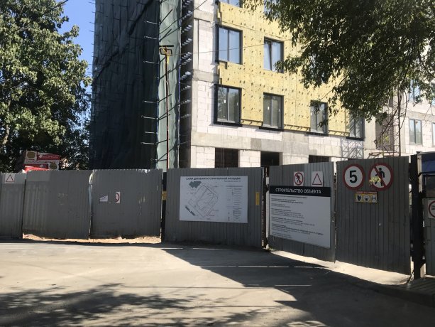 Строящийся ЖК Я 51 бизнес-класса от нового девелопера Патек Групп.