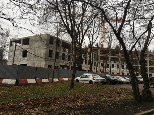 Строительство крупной поликлиники за 1 млрд.руб на востоке Москвы.