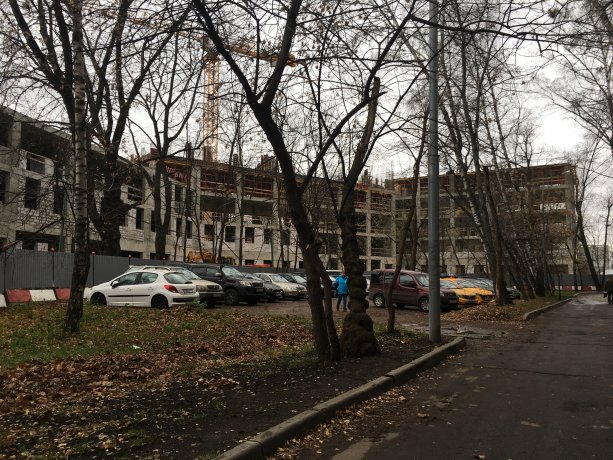 Строительство крупной поликлиники за 1 млрд.руб на востоке Москвы.