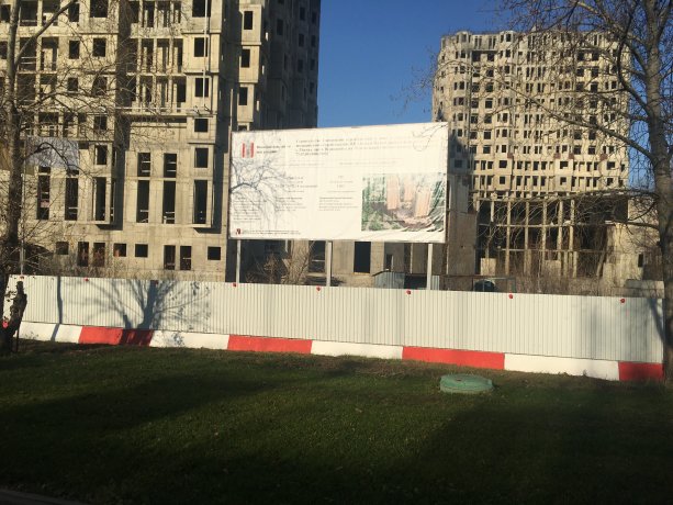 Флэт и К активно достраивает ЖК Академ Палас в Москве.