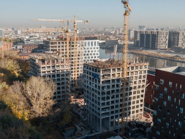 Продолжается строительство проекта Новоданиловская 8 от Самолет Девелопмент.