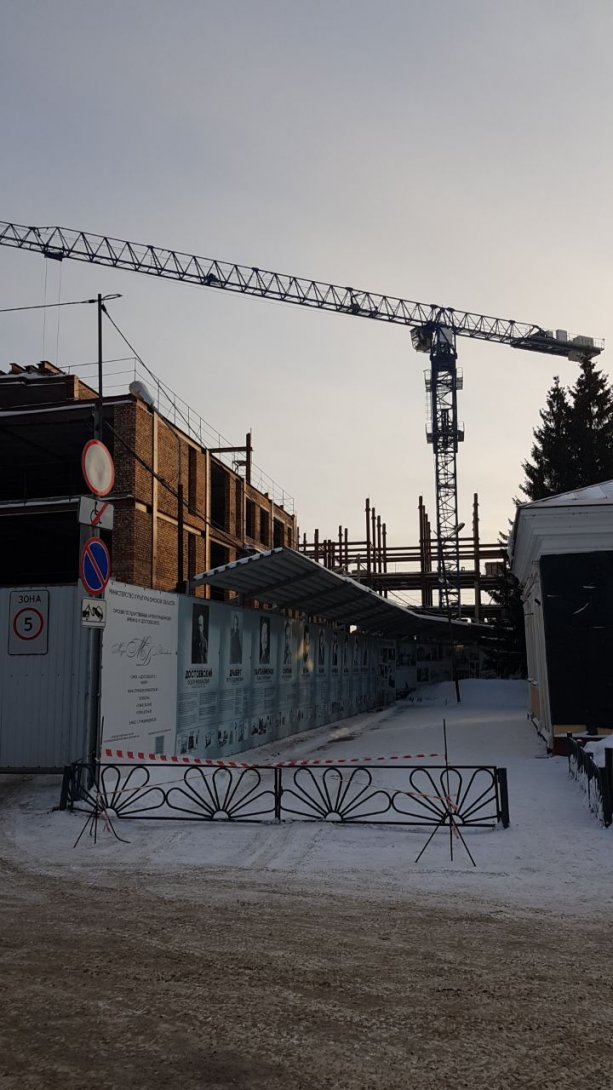 Строительство новой гостиницы в центре ОМСКА.