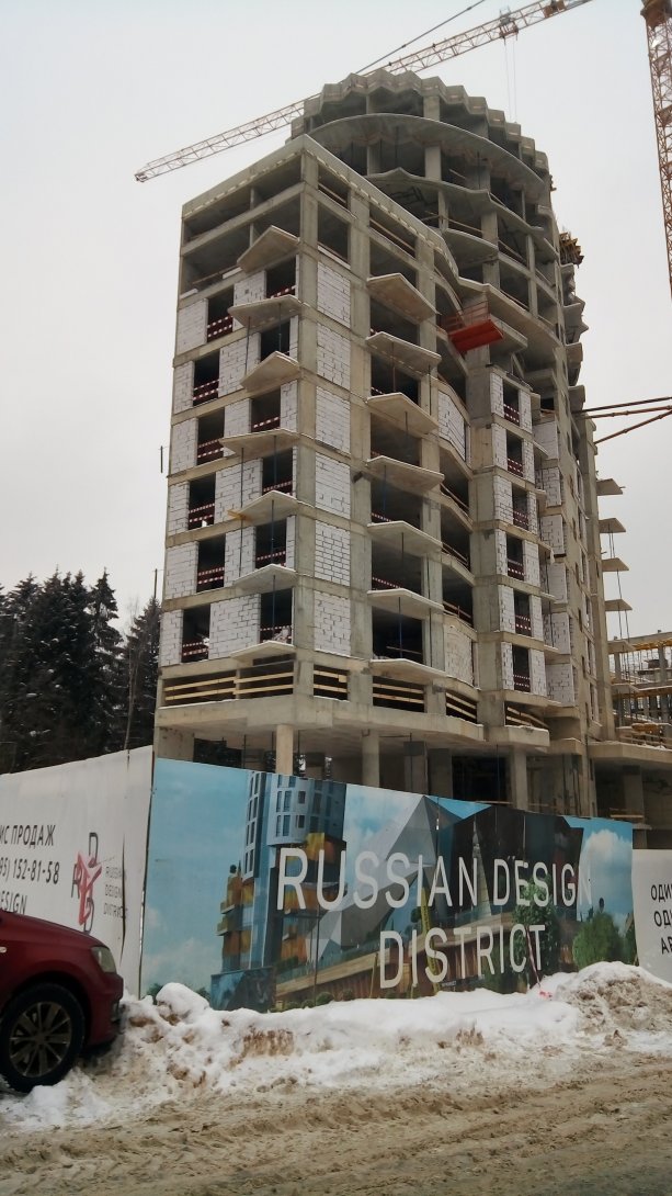 Строительство крупного МФК Russian Design District в Ватутинках