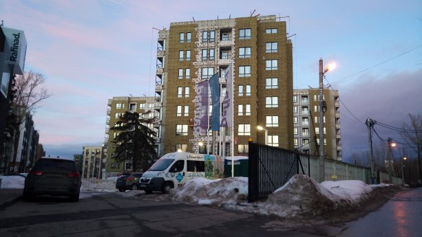 Продолжается строительство крупного проекта - Миниполиса «Рафинад» Химки.