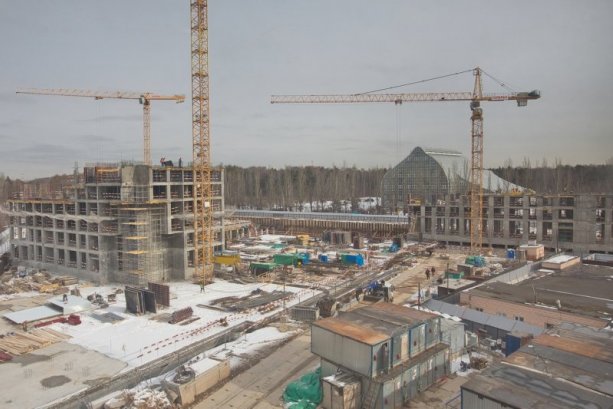 Строительство крупного ЖК VERY 3-й этап.