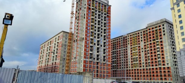 Крупный строящийся ЖК Октябрьская набережная от ЛСР.