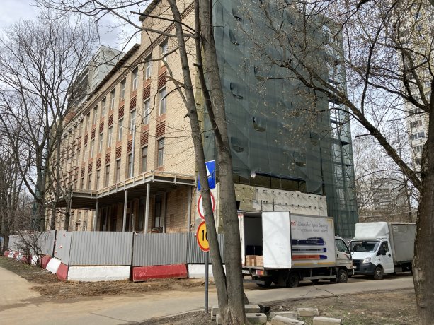Строящийся многопрофильный медцентр Медикал Эстейт.