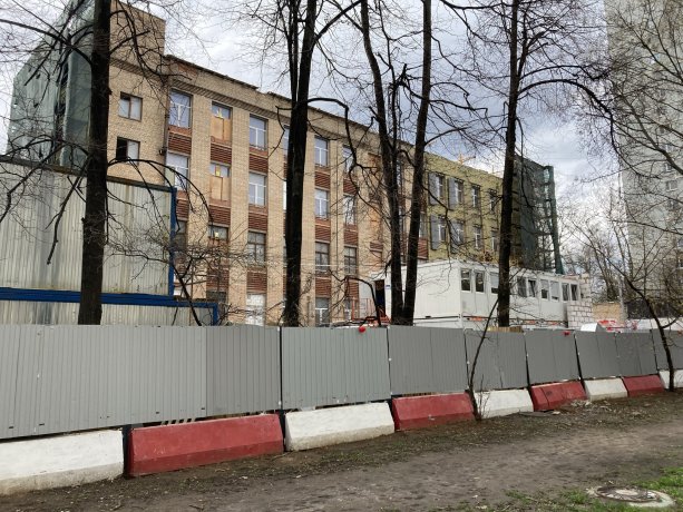 Строящийся многопрофильный медцентр Медикал Эстейт.