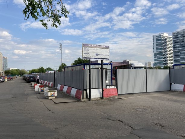 Строящийся Баскетбольный комплекс ЦСКА на Ленинградском проспекте вл. 39 стр.3 .