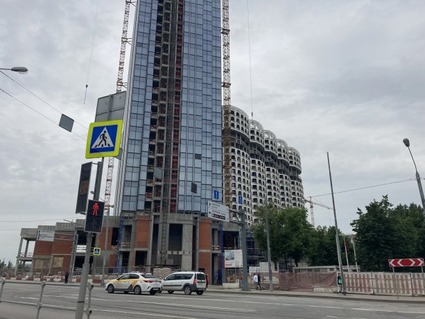 Strabag строит небоскреб «Дом-бриллиант» в ЗилАрте.