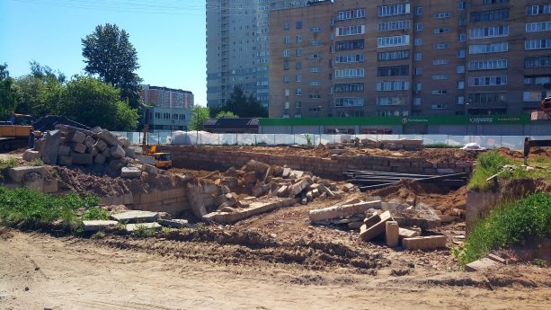 Строительство многофункционального здания с гостиницей.