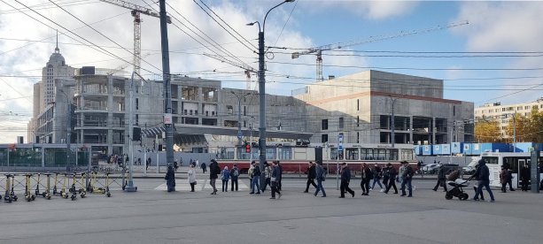 Строительство торгово-развлекательного центра «Голливуд» в Санкт-Петербурге.