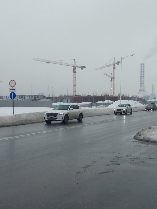 Строящийся ТРК в Мурино.