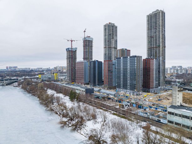 Продолжается строительство крупного проекта  МФК City Bay от MR Group.