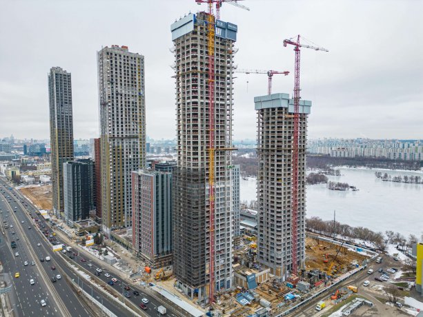 Продолжается строительство крупного проекта  МФК City Bay от MR Group.