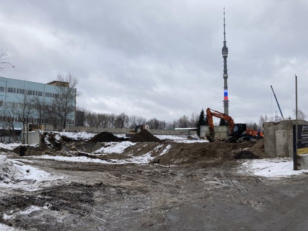 Строящийся крупный МФК UPSIDE TOWERS в Огородном проезде 2-4
