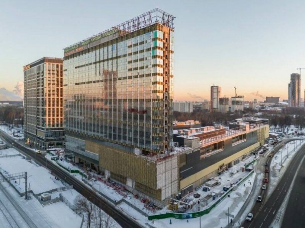 Строительство торгово-развлекательного центра Botaniсa Mall.