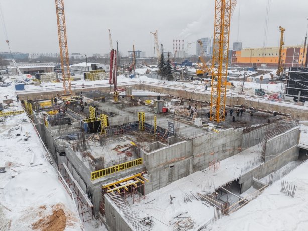Строящийся крупный МФК UPSIDE TOWERS в Огородном проезде 2-4
