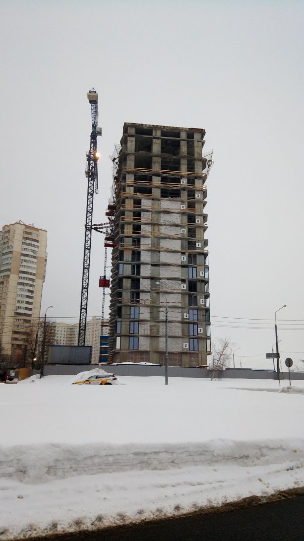 Строительство огромного комплекса апартаментов Аметист  в Трёхгорке.