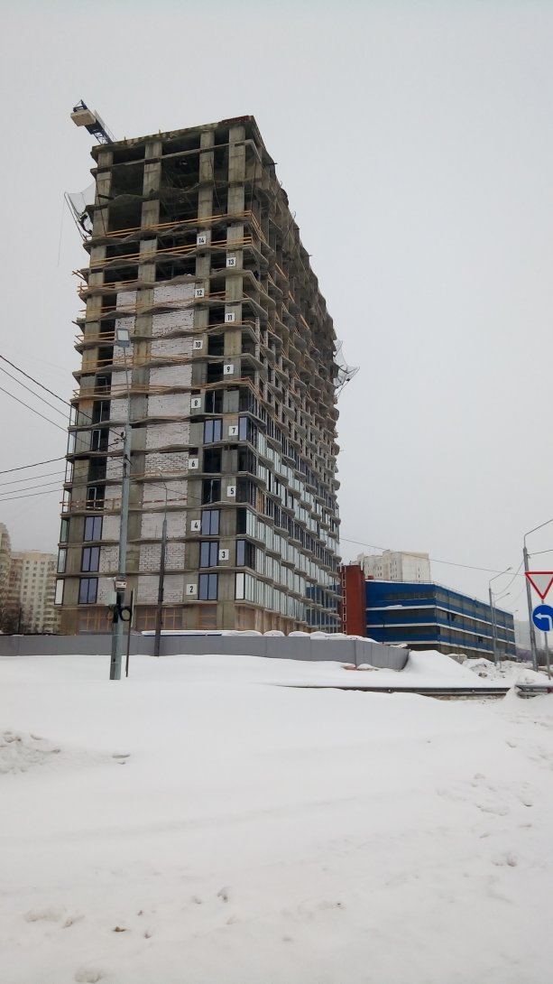 Строительство огромного комплекса апартаментов Аметист  в Трёхгорке.