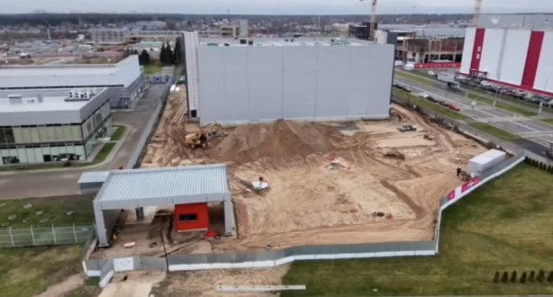 Строящийся комплекс НПО «Гранит» по производству микроэлектроники.