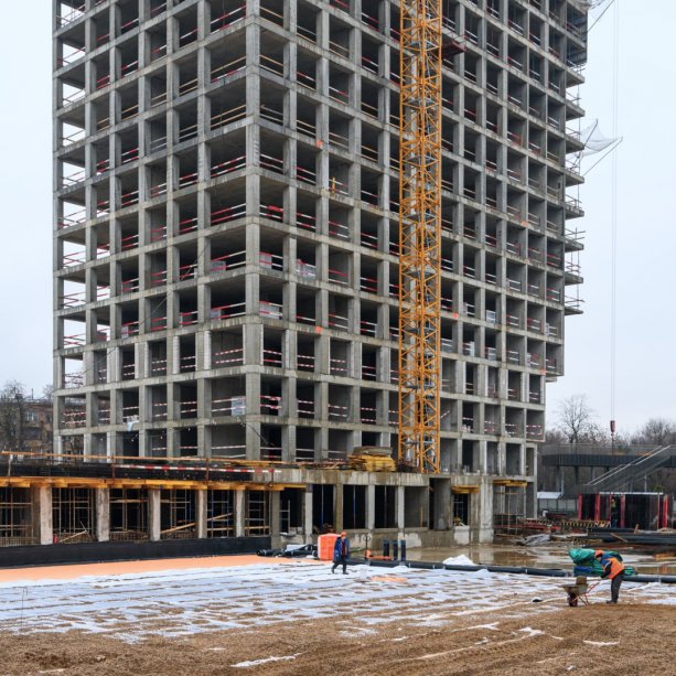 Строительство крупного ЖК VERY 3-й этап.