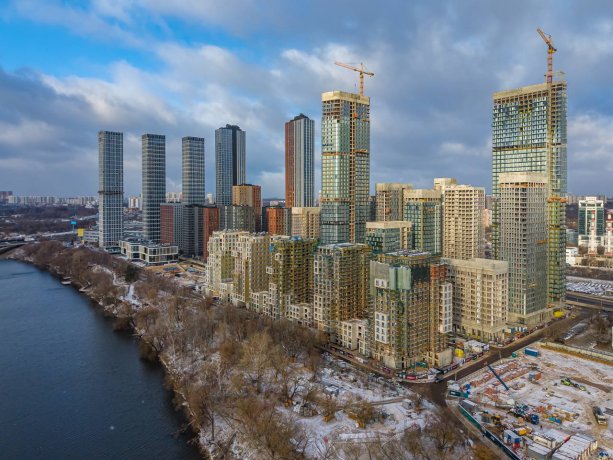 Продолжается строительство крупного проекта  МФК City Bay от MR Group.
