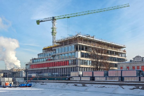 Новый строящийся офисный центр Сибур Тауэр на Якиманке.