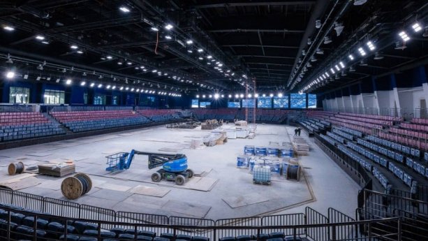 Строительство «Ямал Арены» в Салехарде.